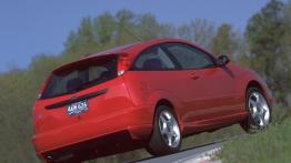 Ford Focus SVT 2002 - widok z tyłu