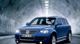 Volkswagen Touareg W12 - widok z przodu