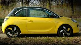 Opel Adam 1.4 100KM - galeria redakcyjna (2) - prawy bok
