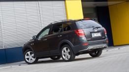 Chevrolet Captiva Facelifting - galeria redakcyjna (2) - widok z tyłu