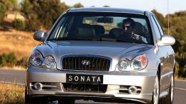 Hyundai Sonata 2002 - widok z przodu