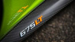McLaren 675LT (2016) 2/2 - emblemat boczny
