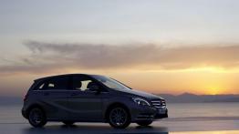 Mercedes B180 CDI 2012 - prawy bok