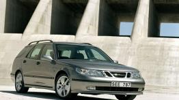 Saab 9-5 2002 - widok z przodu