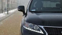 Lexus RX III SUV  Facelifting 350 277KM - galeria redakcyjna 2 - prawy przedni reflektor - włączony