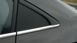 Chevrolet Cruze Sedan 1.8 141KM - galeria redakcyjna 2 - bok - inne ujęcie