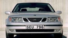 Saab 9-5 2002 - widok z przodu