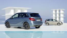 Mercedes B180 CDI 2012 - prawy bok