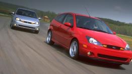 Ford Focus SVT 2002 - widok z przodu