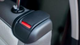 Volkswagen Touran 2.0 TDI 150 KM (wnętrze) - galeria redakcyjna - inny element wnętrza z tyłu