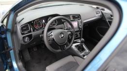 Volkswagen Golf VII Variant 2.0 TDI - galeria redakcyjna - pełny panel przedni