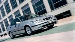 Saab 9-5 2002 - widok z przodu