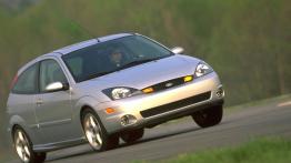 Ford Focus SVT 2002 - widok z przodu