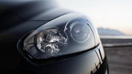 Peugeot 308 2012 - prawy tylny reflektor - wyłączony