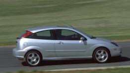 Ford Focus SVT 2002 - prawy bok
