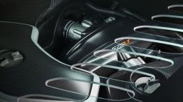 McLaren 675LT (2016) - pokrywa silnika - widok z góry