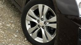 Chevrolet Cruze Sedan 1.8 141KM - galeria redakcyjna 2 - koło