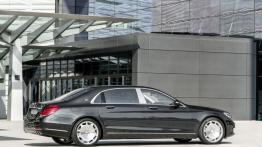 Mercedes-Maybach S 600 (X 222) - prawy bok