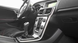 Volvo V40 II 1.6 T3 150KM - galeria redakcyjna (2) - kokpit