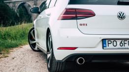 Volkswagen Golf GTI 2.0 TSI 245 KM - galeria redakcyjna (2) - widok z tyłu