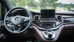 Mercedes Klasa V II BlueTEC - galeria redakcyjna (2) - kokpit