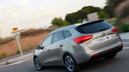 Kia ceed Sportswagon II (2012) - widok z tyłu