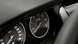 BMW 120d 2012 - obrotomierz