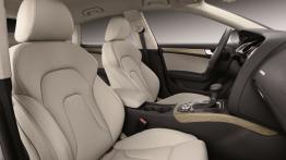 Audi A5 Sportback 2012 - widok ogólny wnętrza z przodu