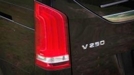 Mercedes Klasa V II BlueTEC - galeria redakcyjna (2) - emblemat