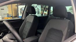 Volkswagen Golf Sportsvan 1.5 TSI 150 KM - galeria redakcyjna (2) - fotel kierowcy, widok z przodu