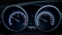 Mazda 3 hatchback 2012 - prędkościomierz