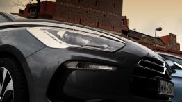 Citroen DS5 2.0 HDi 163KM - galeria redakcyjna - prawy przedni reflektor - wyłączony