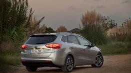 Kia ceed Sportswagon II (2012) - widok z tyłu