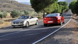 BMW seria 6 Coupe 2012 - tył - reflektory włączone