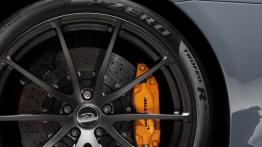 McLaren 675LT (2016) - opona