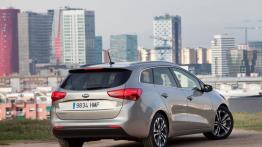 Kia ceed Sportswagon II (2012) - widok z tyłu