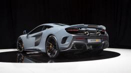 McLaren 675LT (2016) - widok z tyłu