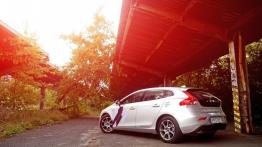 Volvo V40 II 1.6 T3 150KM - galeria redakcyjna (2) - lewy bok