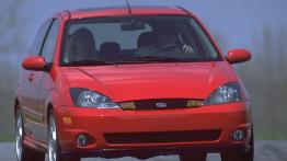 Ford Focus SVT 2002 - widok z przodu