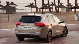 Kia ceed Sportswagon II (2012) - widok z tyłu