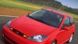 Ford Focus SVT 2002 - widok z przodu
