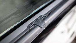 Volkswagen Touran 2.0 TDI 150 KM (wnętrze) - galeria redakcyjna - inny element wnętrza z tyłu