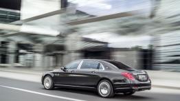 Mercedes-Maybach S 600 (X 222) - widok z tyłu
