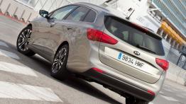 Kia ceed Sportswagon II (2012) - widok z tyłu