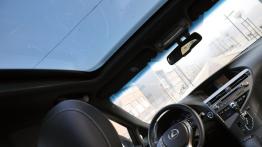 Lexus RX III SUV  Facelifting 350 277KM - galeria redakcyjna 2 - szyberdach od wewnątrz