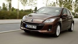 Mazda 3 hatchback 2012 - widok z przodu