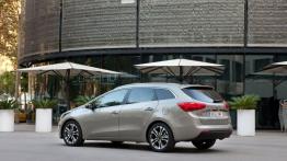 Kia ceed Sportswagon II (2012) - widok z tyłu
