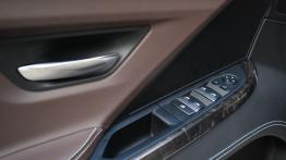 BMW Seria 6 F06 Gran Coupe 640d 313KM - galeria redakcyjna (2) - sterowanie w drzwiach