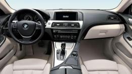 BMW seria 6 Coupe 2012 - pełny panel przedni