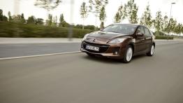 Mazda 3 hatchback 2012 - widok z przodu